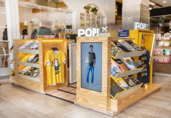 Hering inaugura quiosques e reforça sua propriedade no território de camisetas