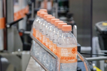 Baggio Indústria apresenta Água Otimista e reforça atuação técnica no envasamento de água mineral em Santa Catarina