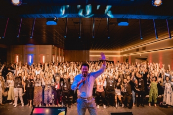 Inspirada no Rock in Rio, KNN reúne mais de 2 mil pessoas em convenção anual