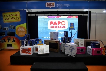 Prêmios incentivam compra em feira de calçados em João Pessoa (PB)