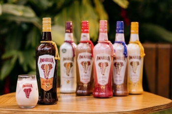 Amarula celebra 30 anos no Brasil como líder absoluta na categoria de licores cremosos